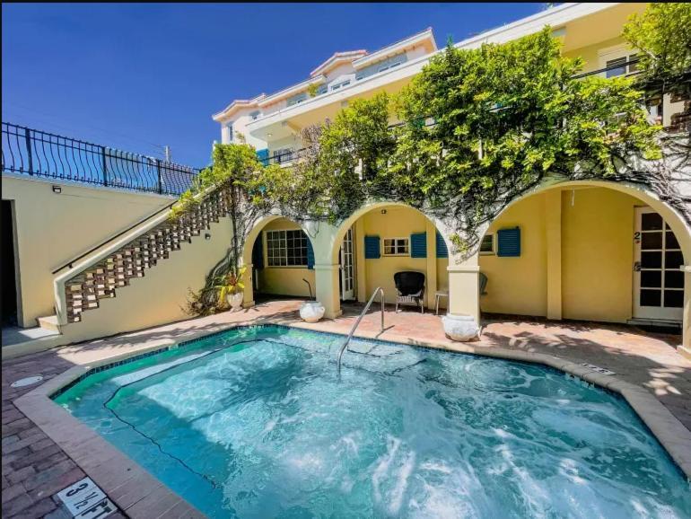 Courtyard Villa Hotel Lauderdale-by-the-Sea Exterior photo
