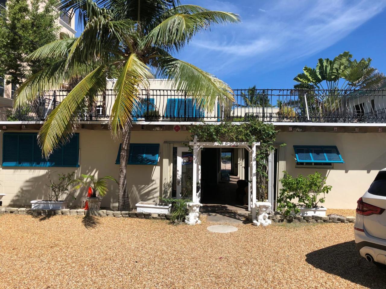 Courtyard Villa Hotel Lauderdale-by-the-Sea Exterior photo